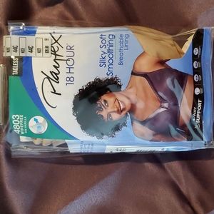 BRAND NEW Playtex 18 Hour Wire Free Silky Soft Smoothing Breathable Lining